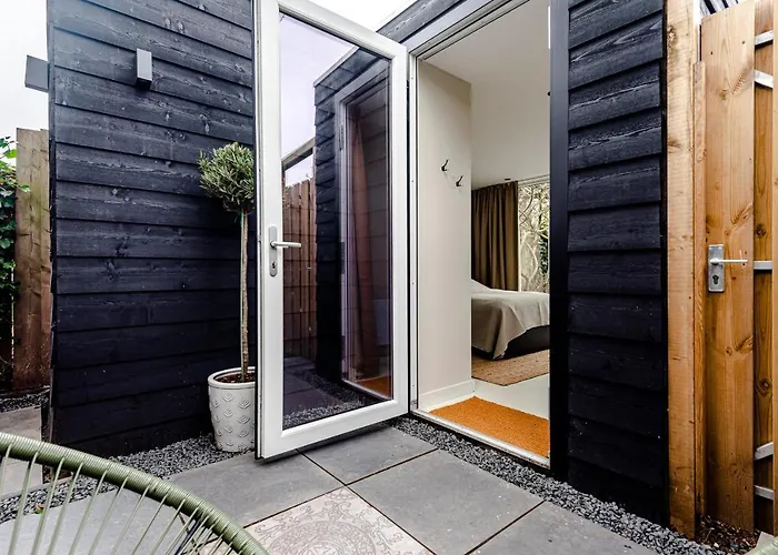 The Garden Appartement *